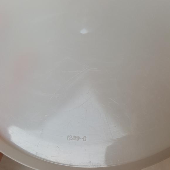 Vtg Tupperwear lot. Measuring Cup. 2 storage container with lids. - Picture 9 of 10